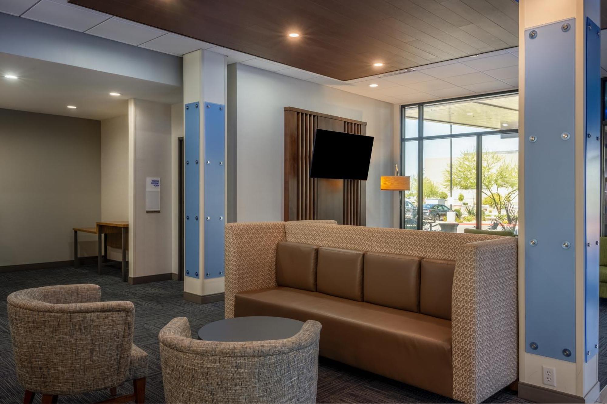Holiday Inn Express & Suites - Gilbert - Mesa Gateway Airport מראה חיצוני תמונה